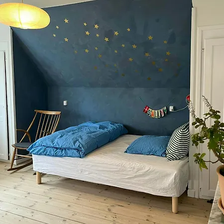 Dom wakacyjny Charming House With Garden And Terrace On Amager *