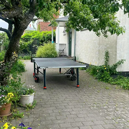 Charming House With Garden And Terrace On Amager Kopenhaga